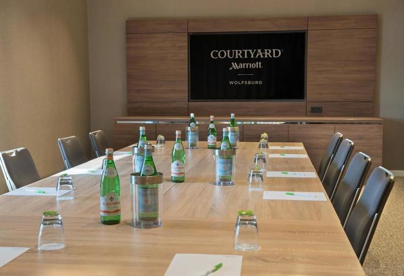 Hotel Courtyard By Marriott Wolfsburg 13