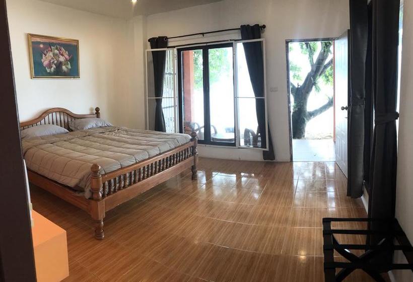 Resort Paradise Beachfront Bungalows 1