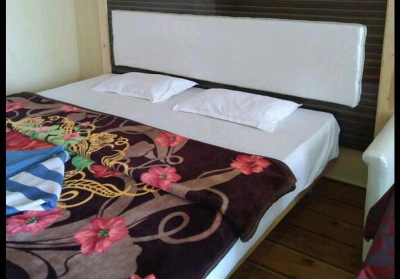 Hotel Yellow House 7