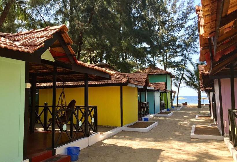 Resort April 20 By The Beach 15