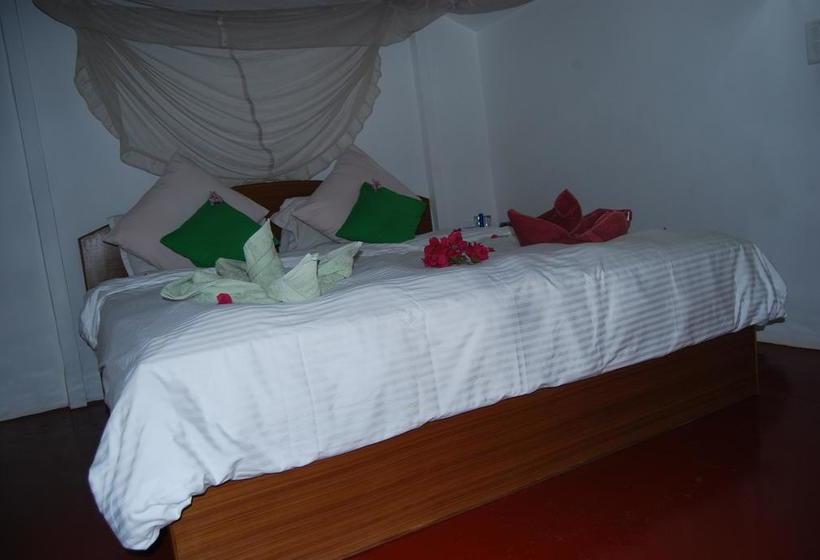 Resort April 20 By The Beach 9