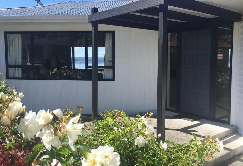 Bed and Breakfast Bay Views Acacia Bay 2