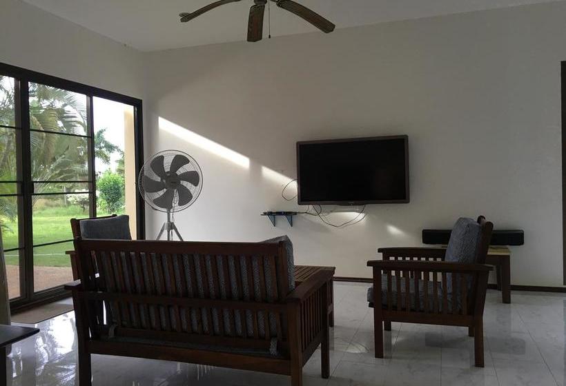 Hostel Sleep Soundly By The Sea 17