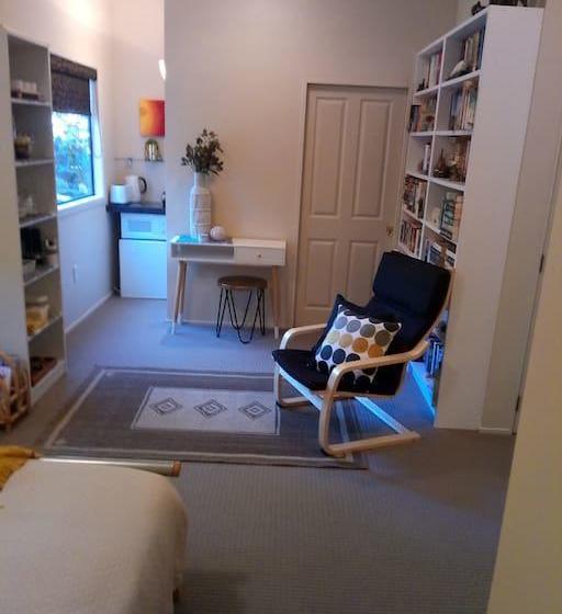 Bed and Breakfast Dream Escape For 2 8