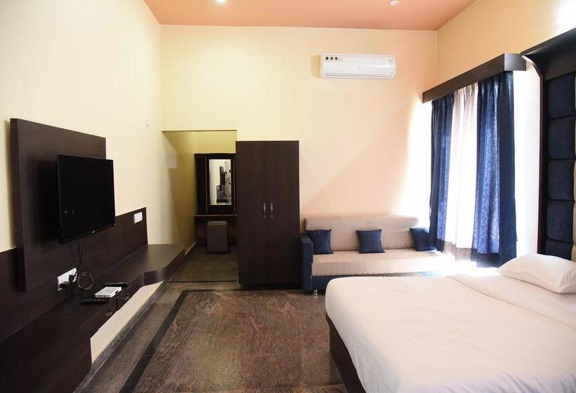 Chitrakoot Garden And Resorts 10