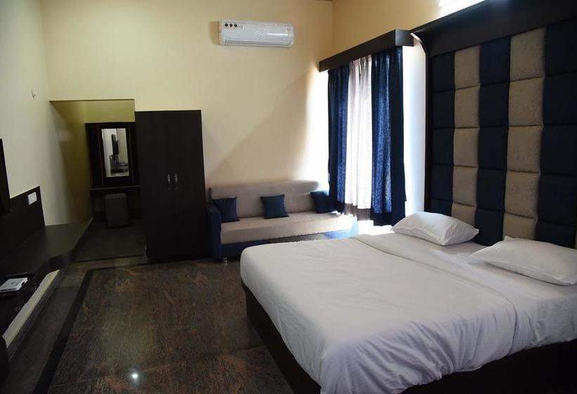 Chitrakoot Garden And Resorts 11