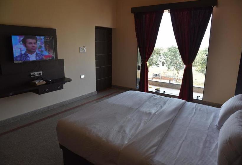 Chitrakoot Garden And Resorts 18