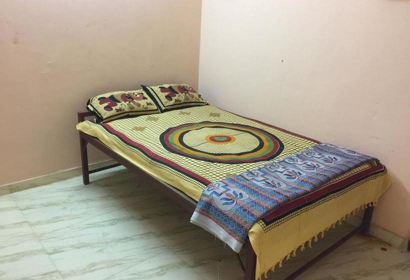 Bed and Breakfast Deeplata Nivas Nyahari 1