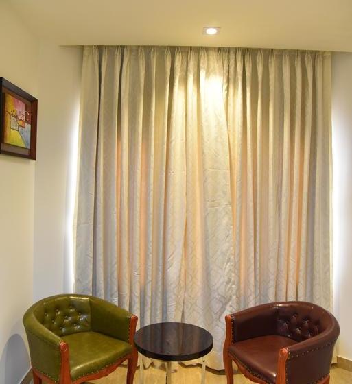 Hotel New Anand Palace 12