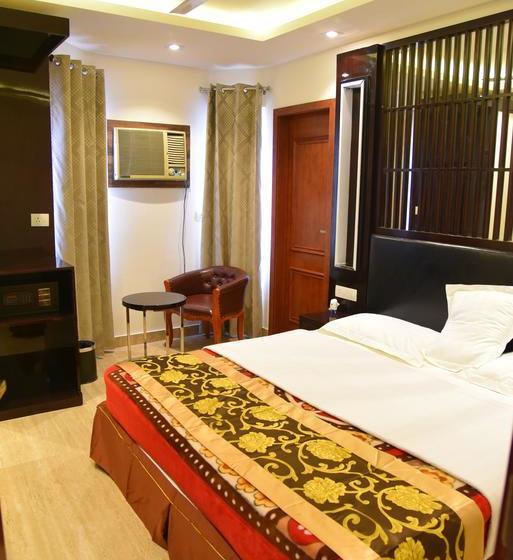 Hotel New Anand Palace 14