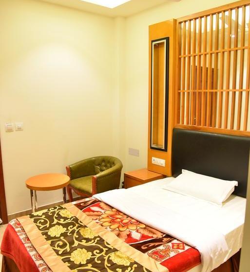 Hotel New Anand Palace 17