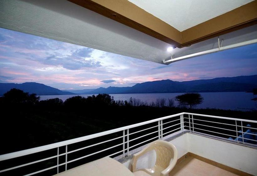 Hotel Paras Dhom Lake Homes 1