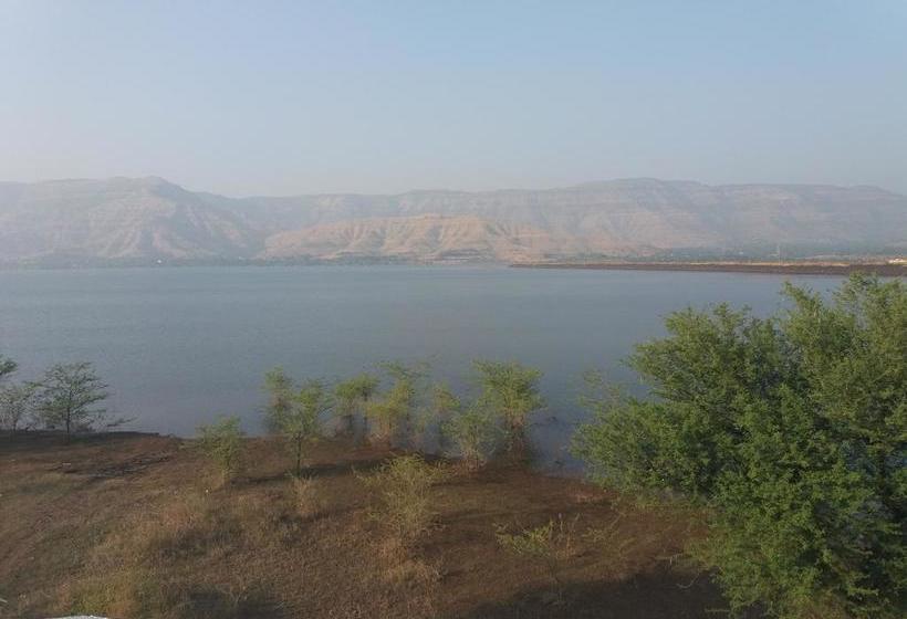 Hotel Paras Dhom Lake Homes 11