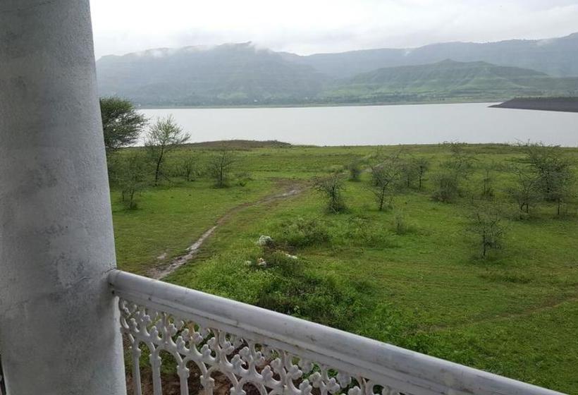 Hotel Paras Dhom Lake Homes 8