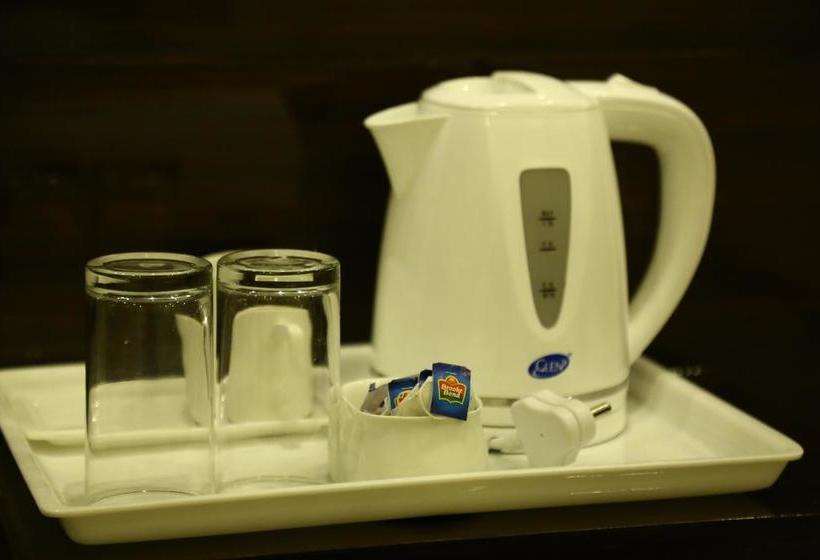 Resort Pine Queen Marketed By Petals Hotels 7