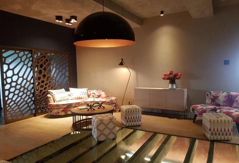 Hotel Sky Villa Boutique 13