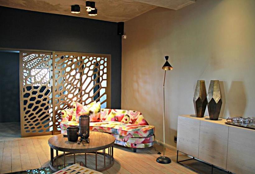 Hotel Sky Villa Boutique 9