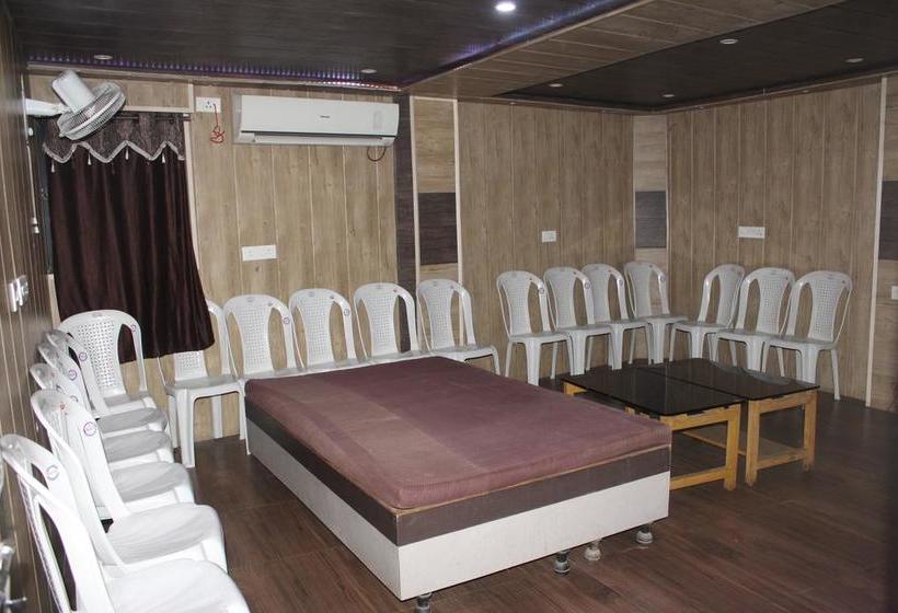 Hotel Avadh 6