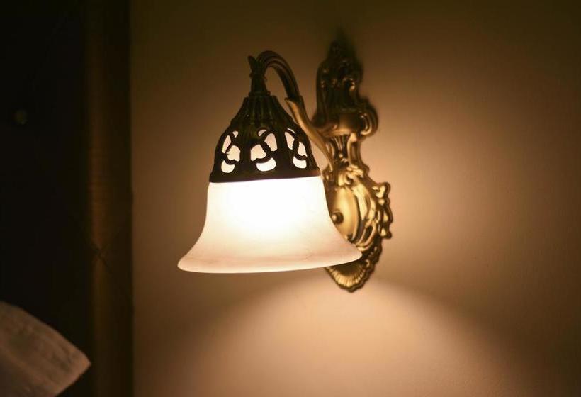 Hotel Zingle Stay Service Apartment 12