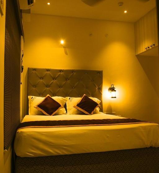 Hotel Zingle Stay Service Apartment 18