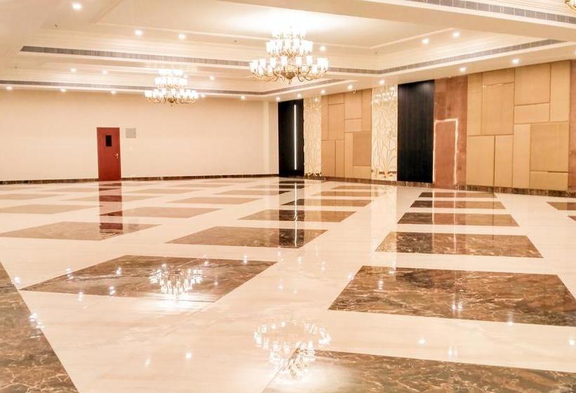 Treebo Lotus Grand Hotel & Resort 14