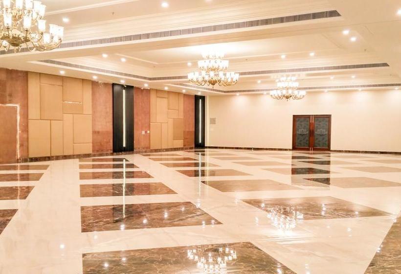 Treebo Lotus Grand Hotel & Resort 15