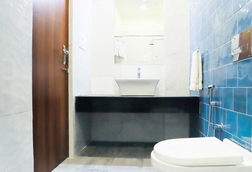 Treebo Lotus Grand Hotel & Resort 19