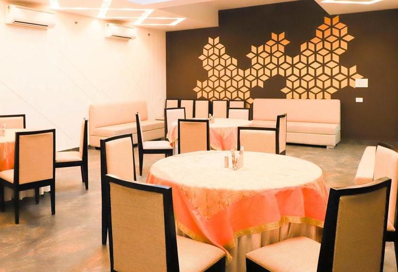 Treebo Lotus Grand Hotel & Resort 2