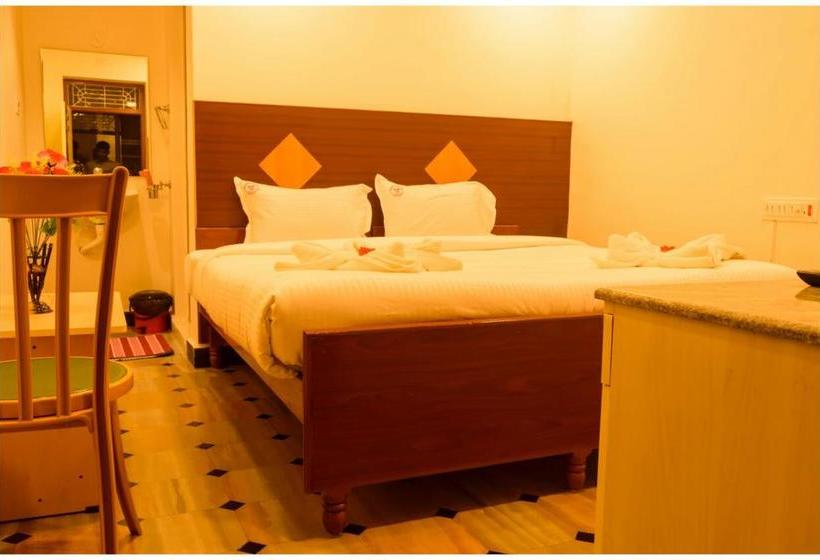 Hotel Sri Sarvesha Residency 8