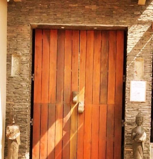 Hotel Riva Gold Coast 13