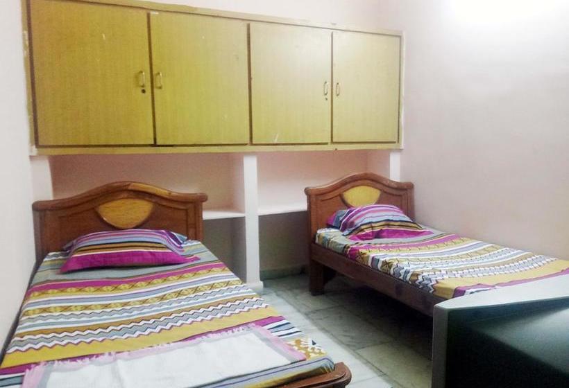 Hostel Istayhub Pg 13