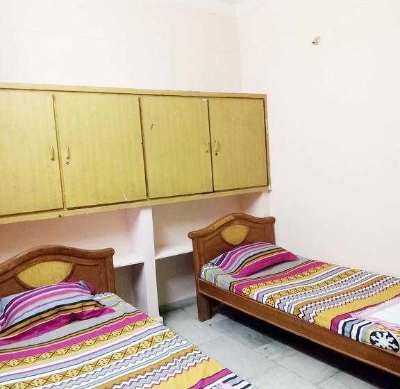 Hostel Istayhub Pg 16