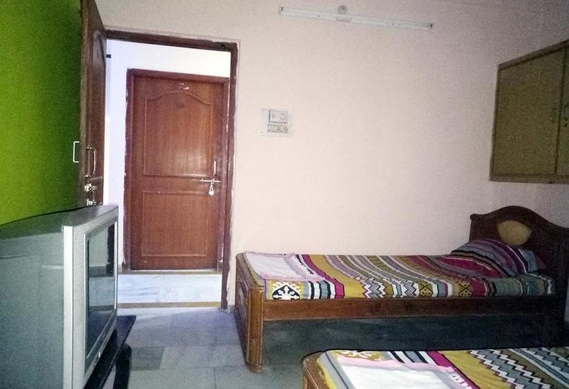 Hostel Istayhub Pg 2