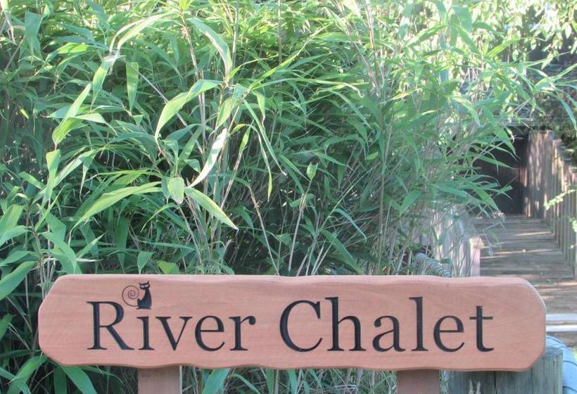 Bed and Breakfast River Chalet