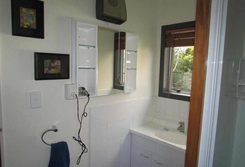 Bed and Breakfast River Chalet 7