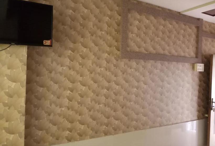 Hotel Janki Jamnagar 9