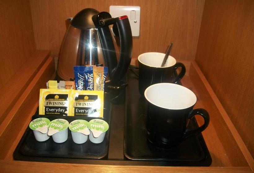 Hotel Kenz Residency 8