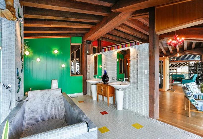 Hotel Donkey Bay Inn 1