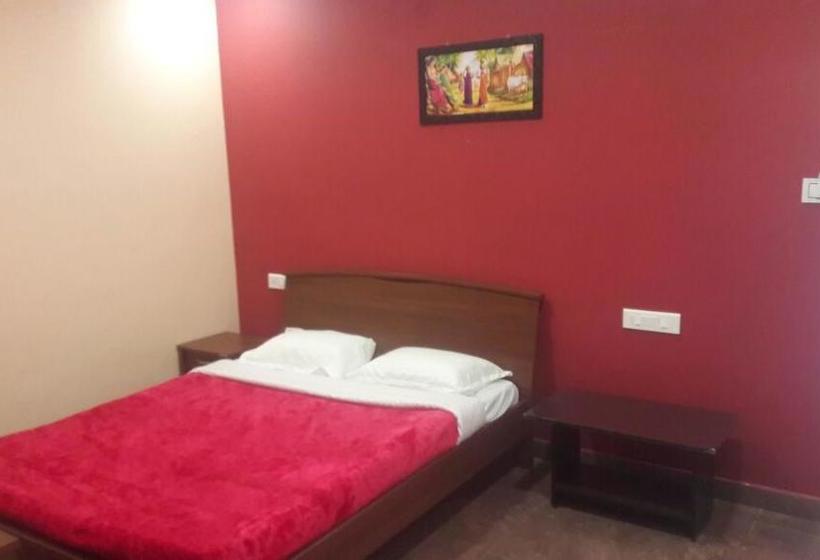 Hotel Sivarajaaresidency 9