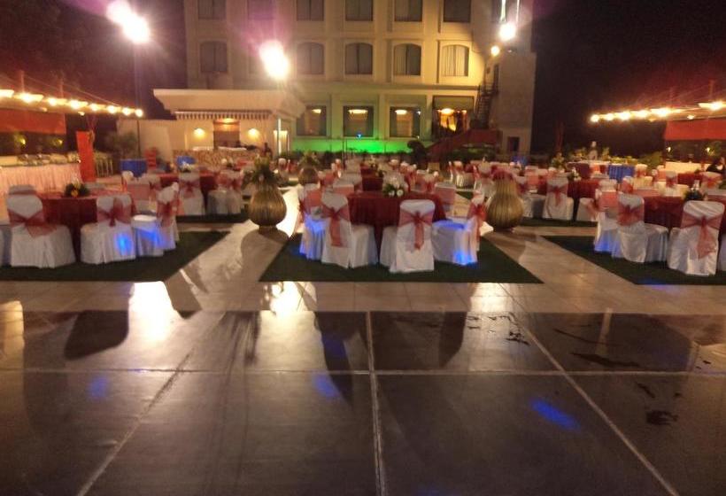 Hotel Majestic Grand Punjab