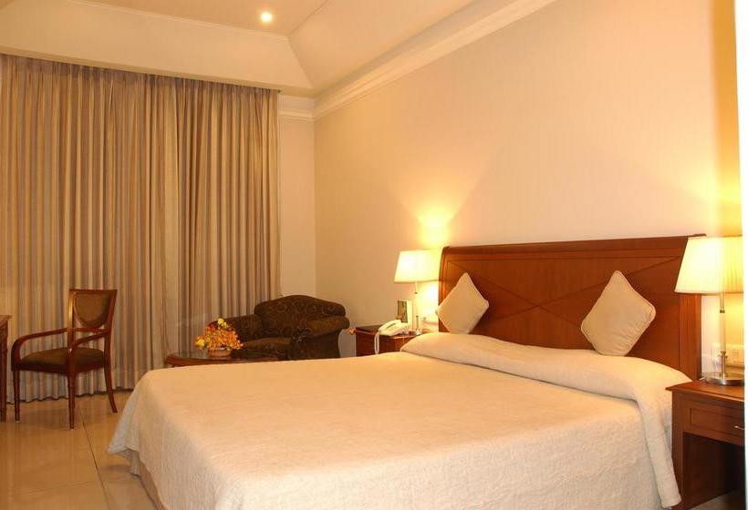 Hotel Majestic Grand 3