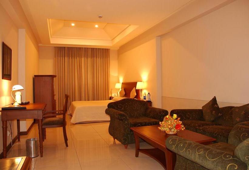 Hotel Majestic Grand 9