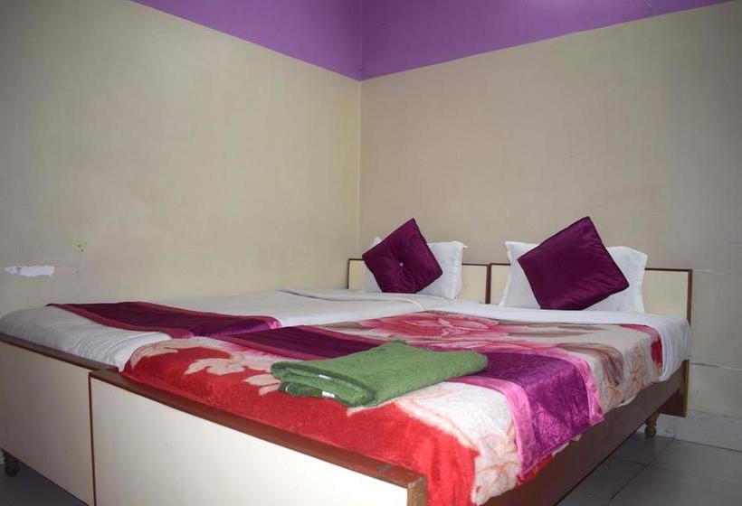 Hotel Priyodarshani 11