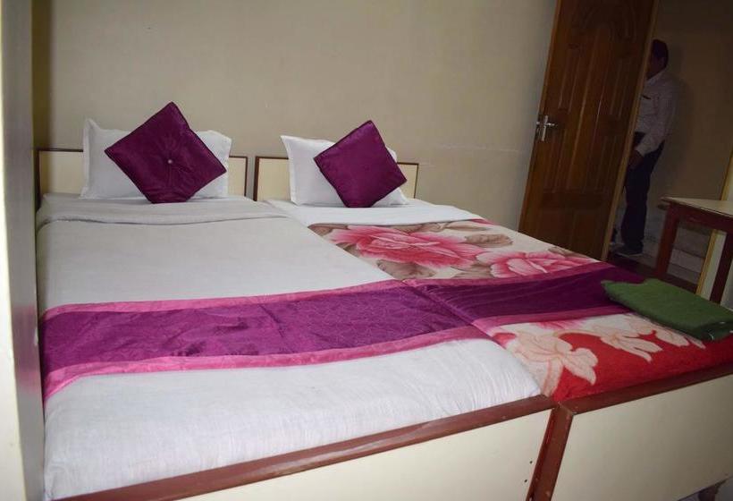 Hotel Priyodarshani 14