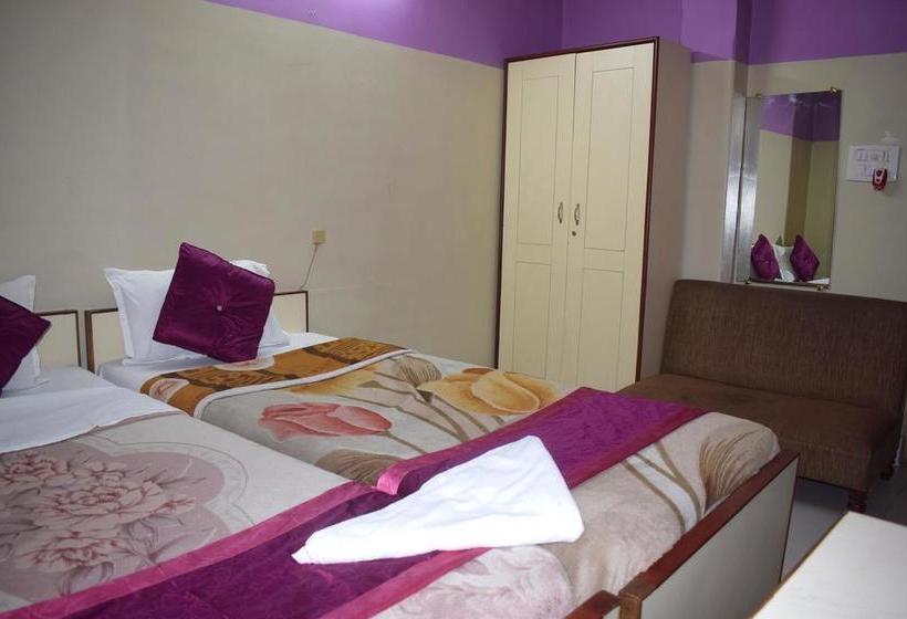 Hotel Priyodarshani 5