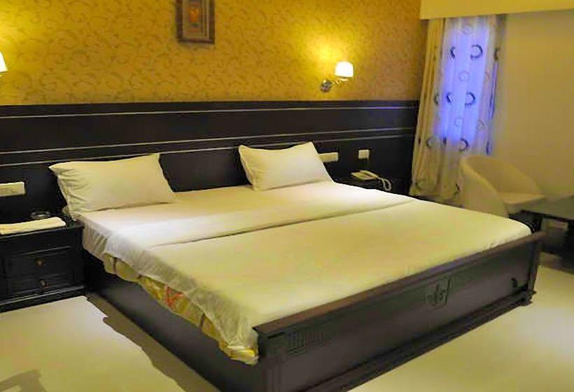 Hotel Ksr Royal Fort 5