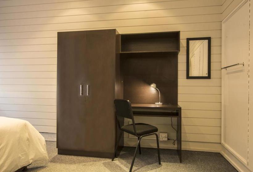 Motel The Suites On Cape 10