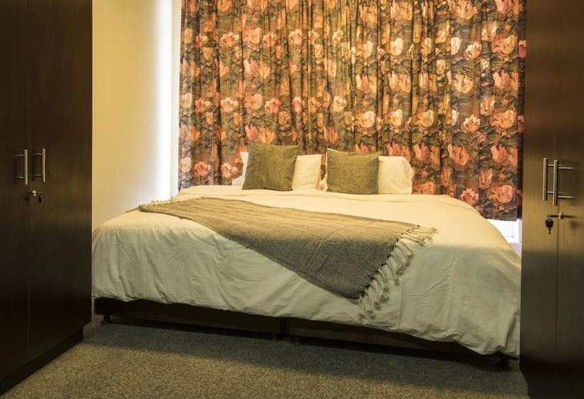 Motel The Suites On Cape 4