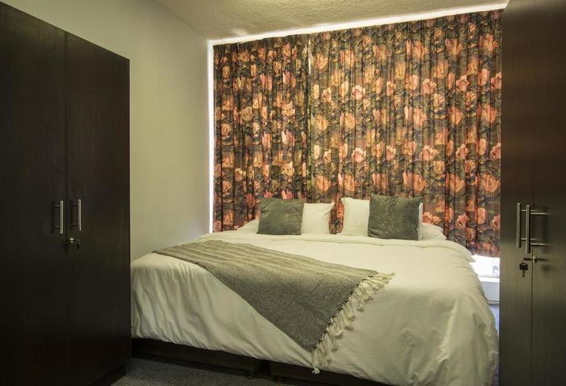 Motel The Suites On Cape 5