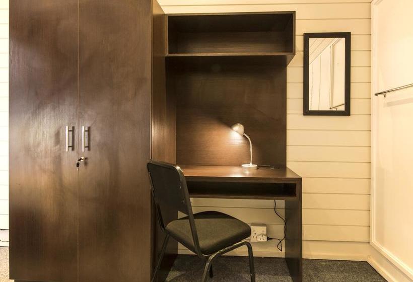 Motel The Suites On Cape 7